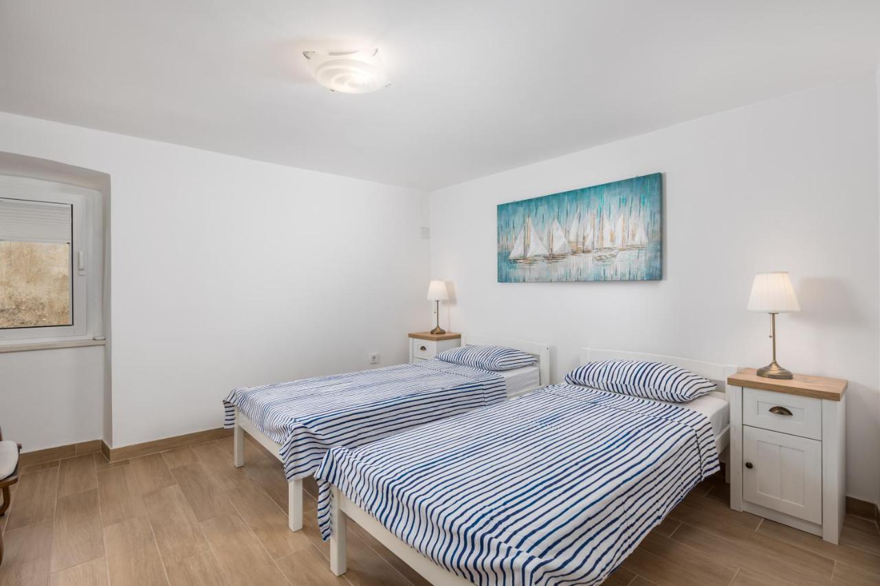 Mediterranean House Markoc New Renovated! Бели Екстериор снимка